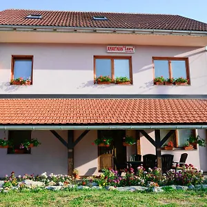 Appartement Laura, Gračac